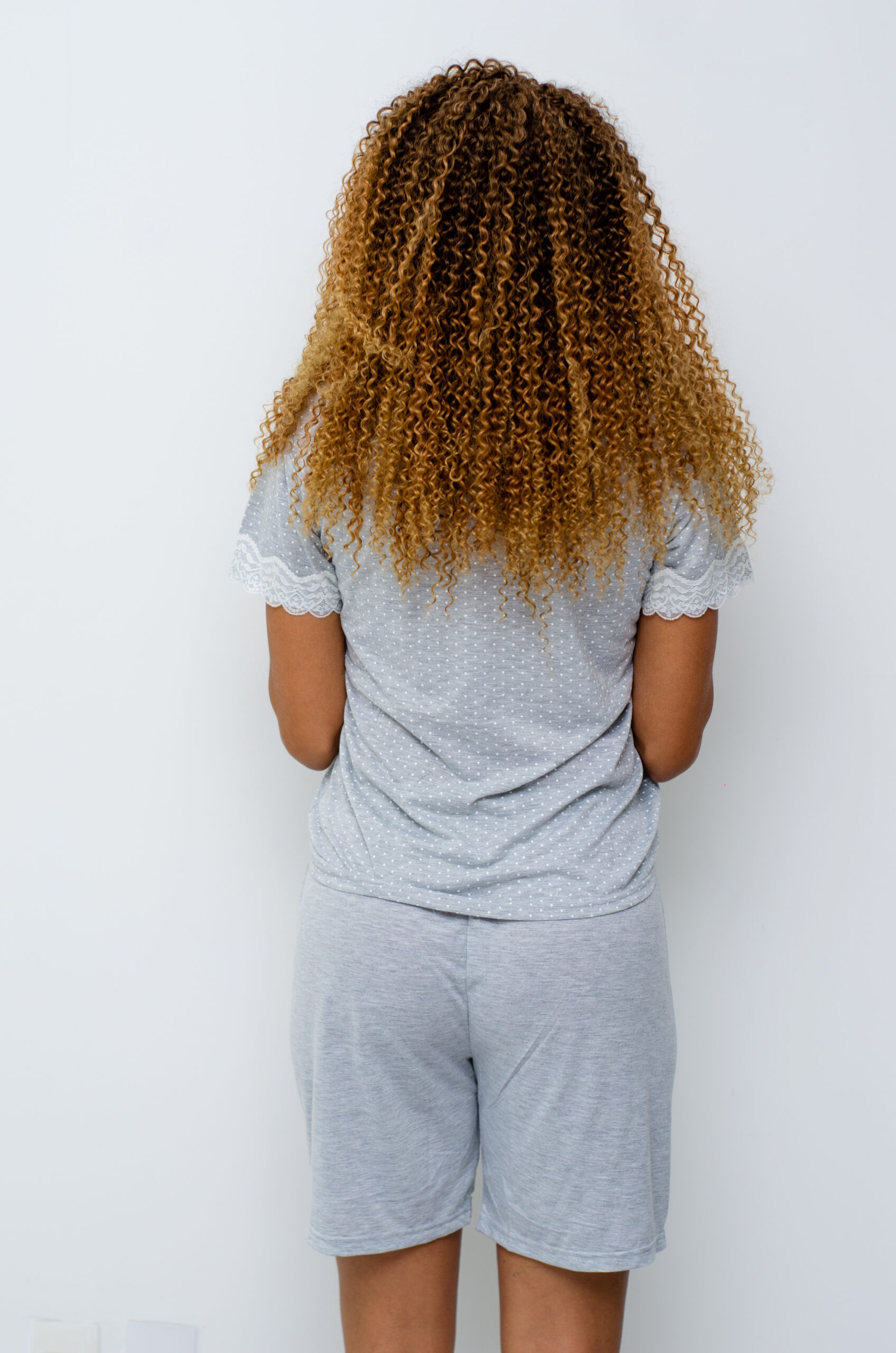 Pijama Meia Estação estampado POA com Detalhes em Renda - Imagem 5